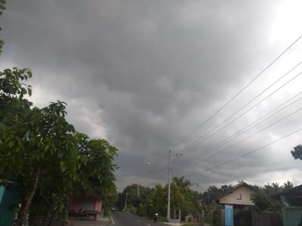 Cuaca Mendung